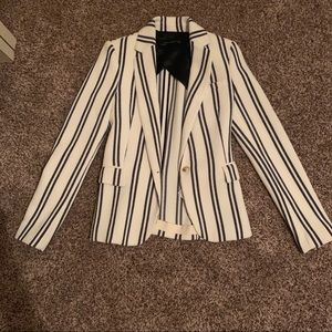 ZARA blazer size XS brand new without tag